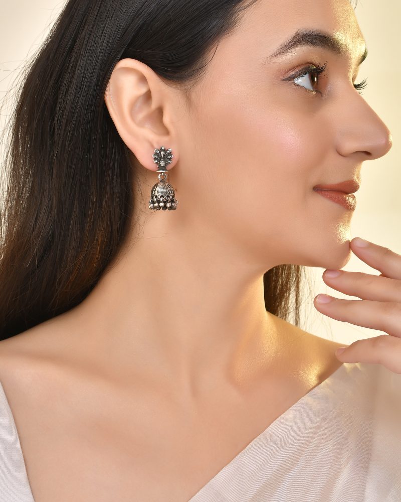 OMYA SILVER EARRINGS