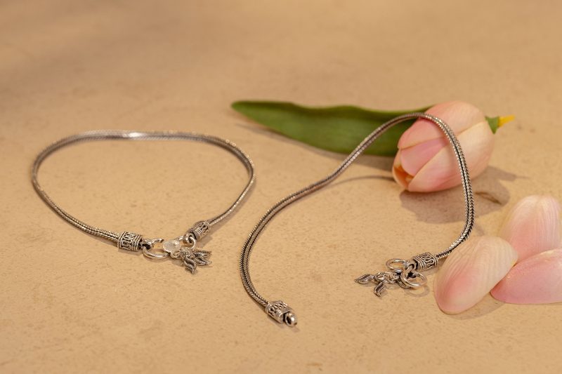 Traditional Silver Snake Line Simple Anklet