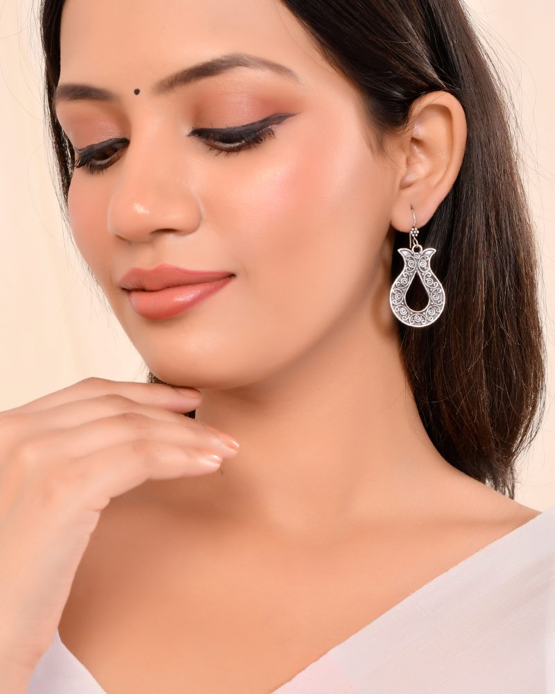 ETHNIC SILVER EARRINGS