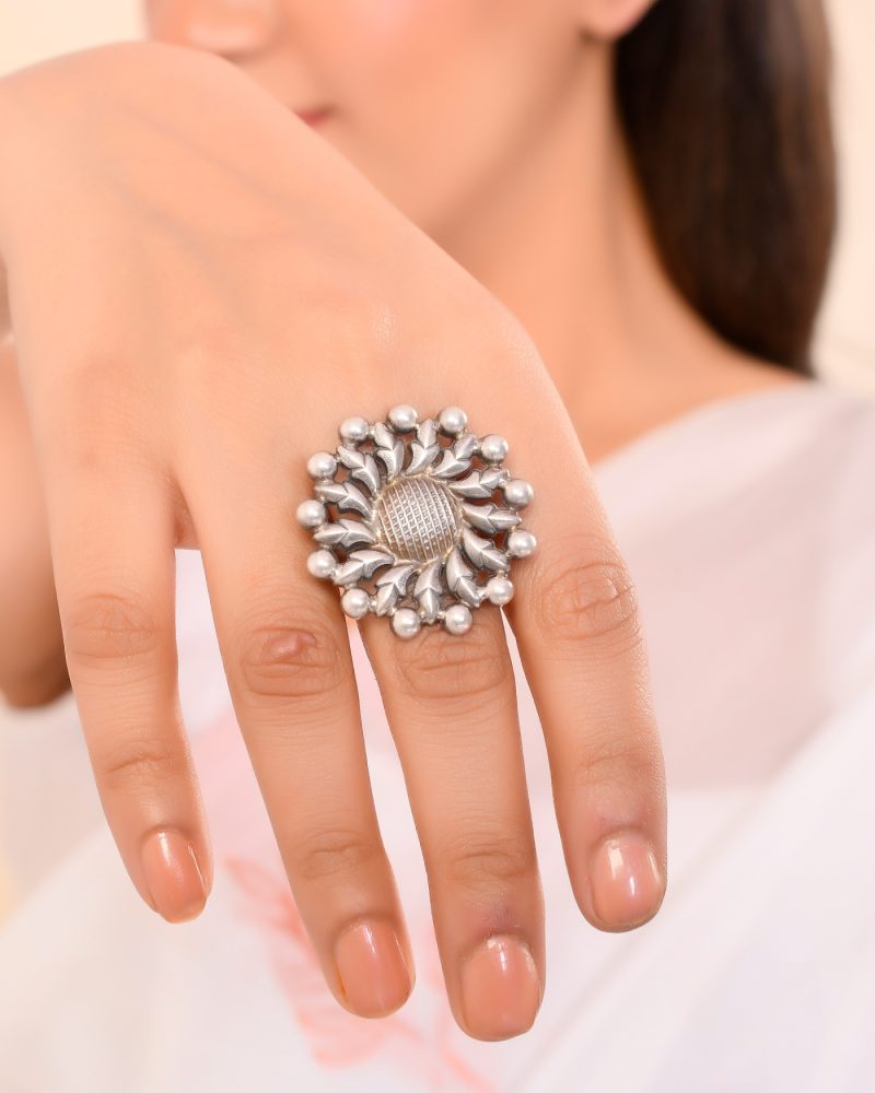 Inaaya Floral Design Silver Ring