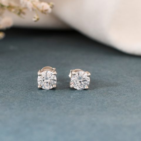 Single Canadian Natural Diamond Solitaire Stud Earring